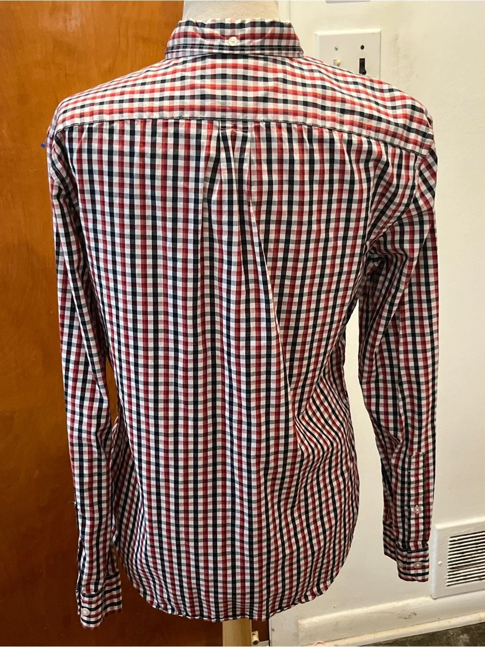 Banana Republic Men's Grant Fit Dress Shirt Plaid Check Size M Red Black Cotton